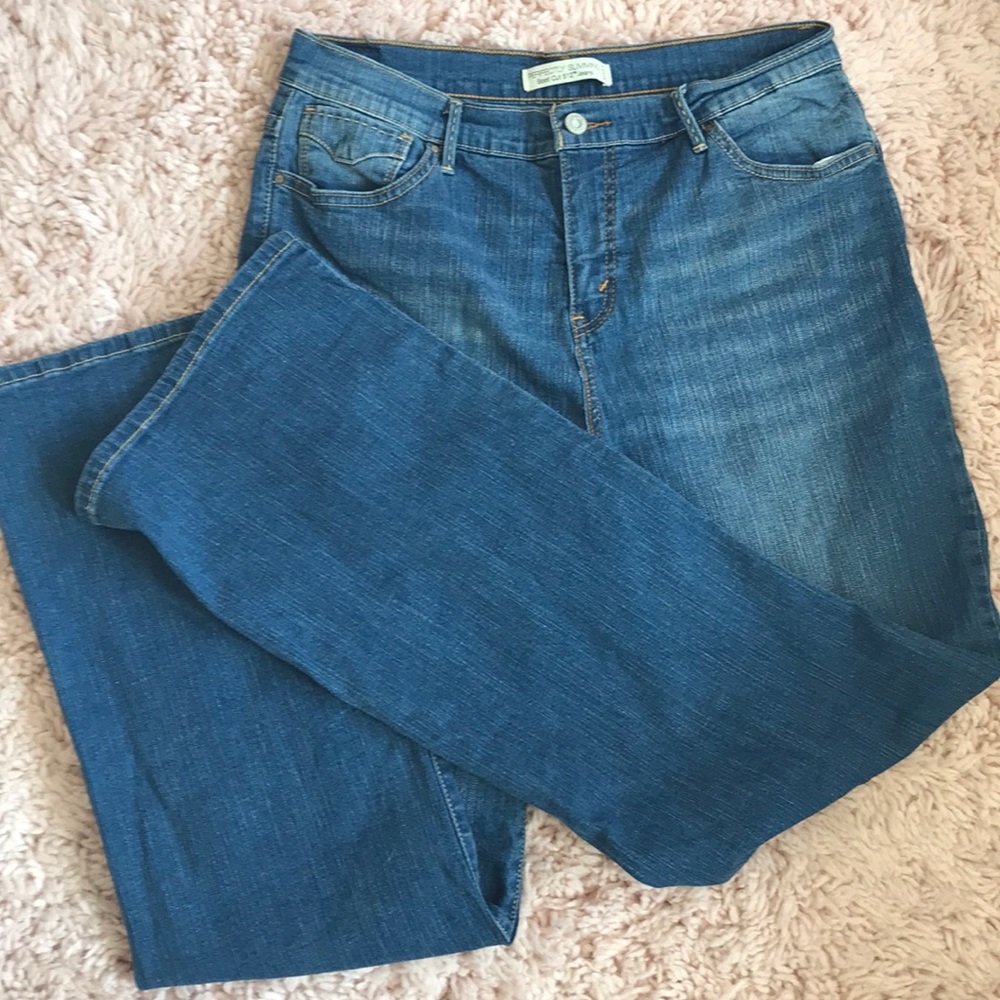 Levi's vintage mom jeans